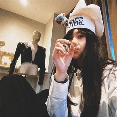 学校的地下网站